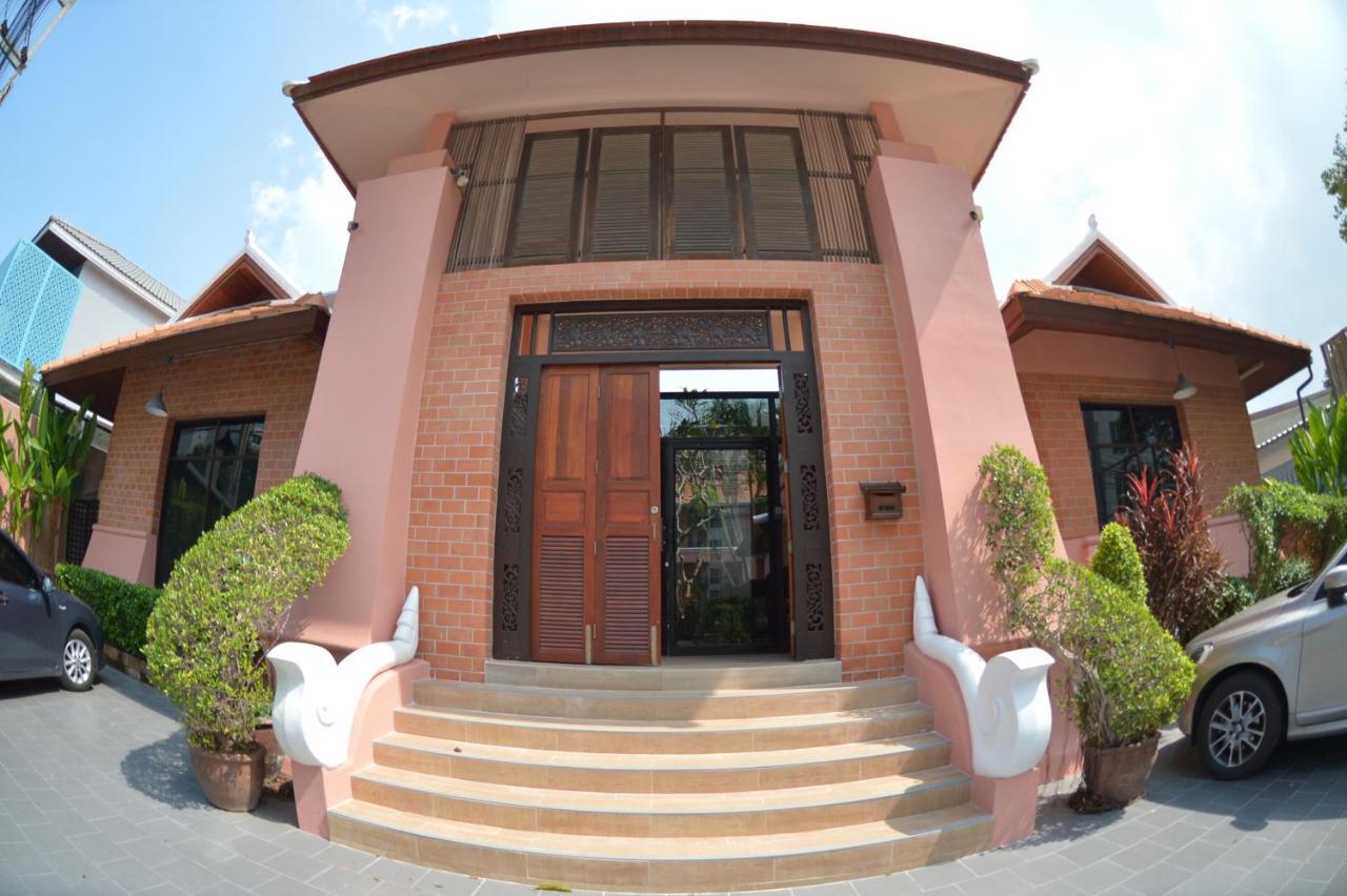 Pra Tamhnak Villa 10 Heong Non Preom Sra Way Neam Seuan Tua Pattaya Exterior foto